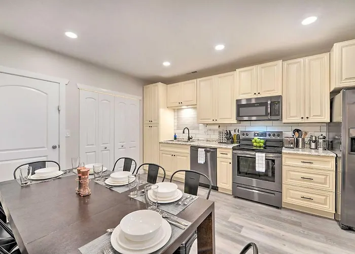 Cozy Home: Mtn Views, A/c, In Heart Of Star Valley *