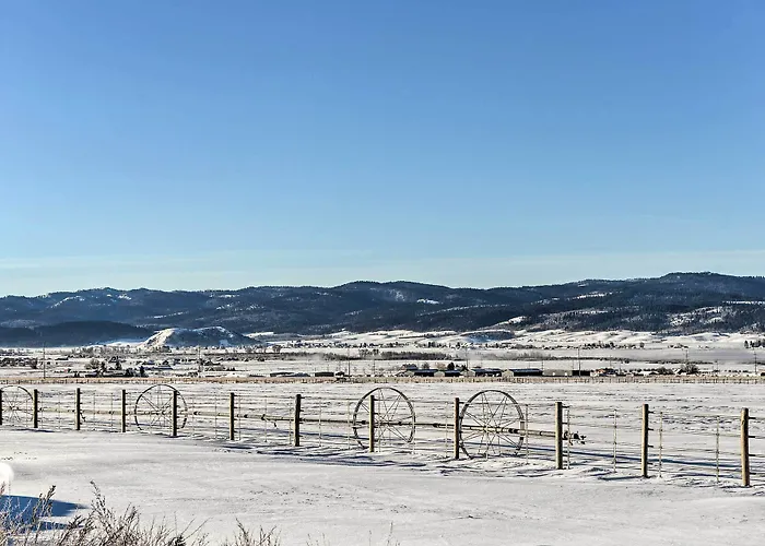 Cozy Home: Mtn Views, A/c, In Heart Of Star Valley Apartment